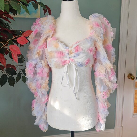 Floral Long Sleeve Crop Top with Puff Sleeves - Picture 5 of 5